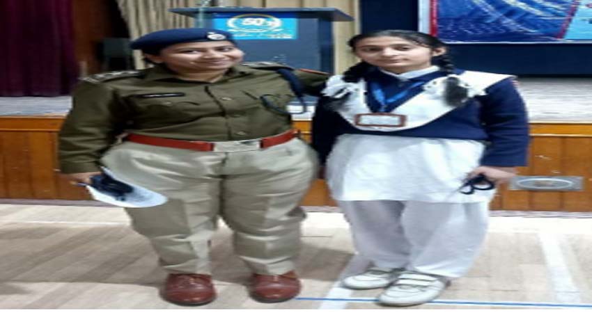 अंतर्राष्ट्रीय महिला दिवस पर इंटरनेट एक दोधारी तलवार है विषय पर प्रतियोगिता आयोजित अंतर्राष्ट्रीय महिला दिवस पर इंटरनेट एक दोधारी तलवार है विषय पर प्रतियोगिता आयोजित